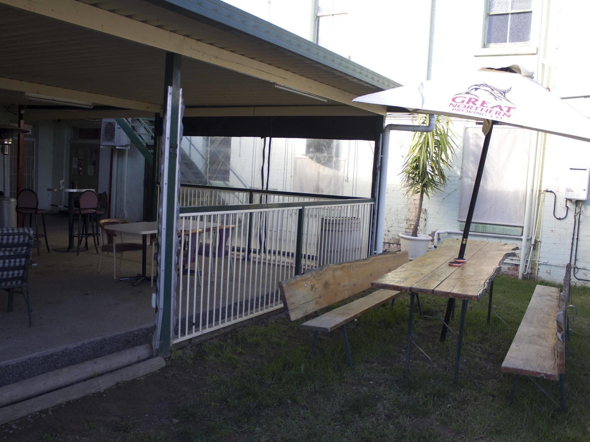 Court House Hotel Boorowa Dış mekan fotoğraf