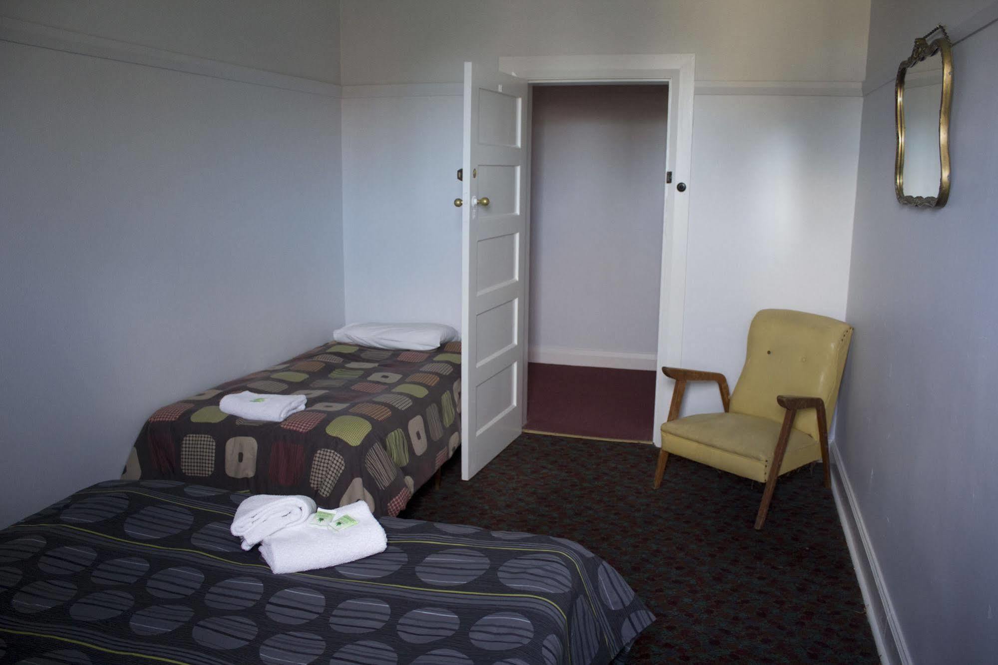 Court House Hotel Boorowa Dış mekan fotoğraf