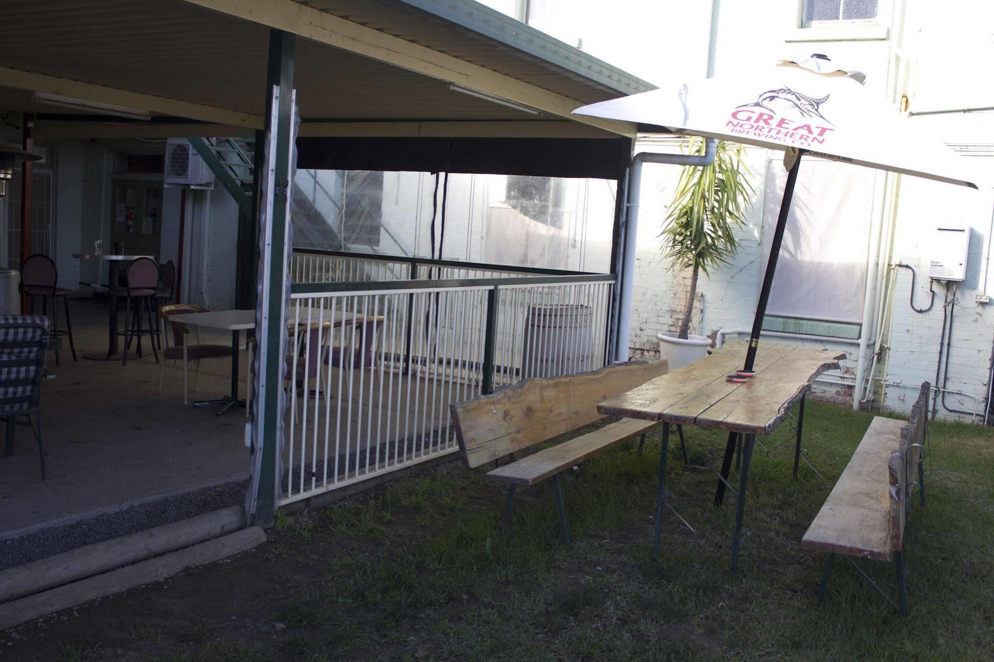 Court House Hotel Boorowa Dış mekan fotoğraf